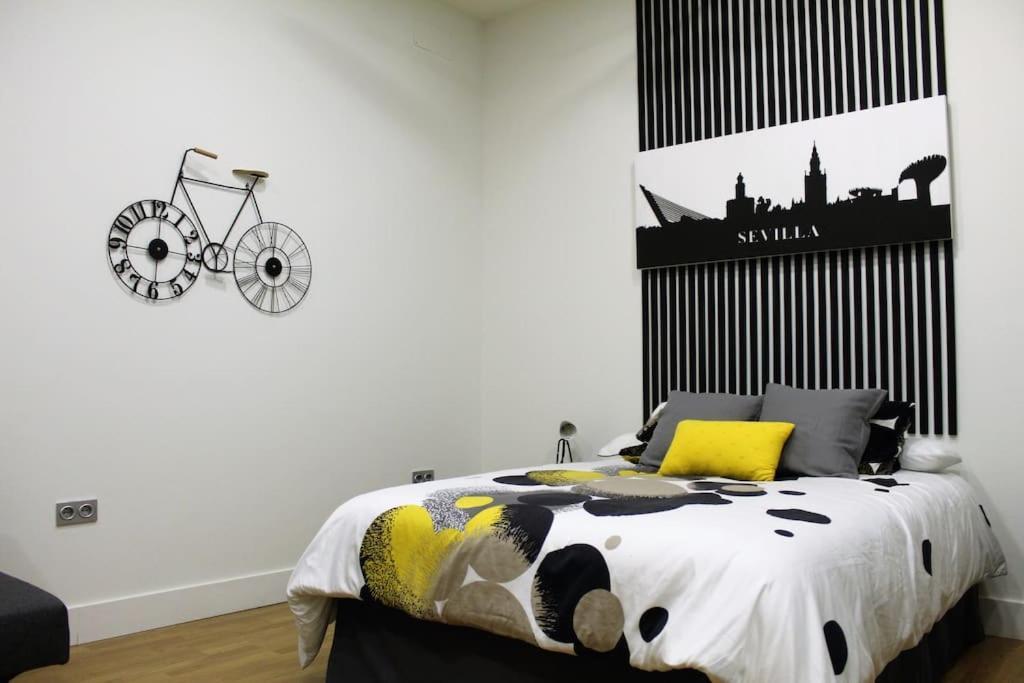 Smarttrip Apartment Seville Luaran gambar